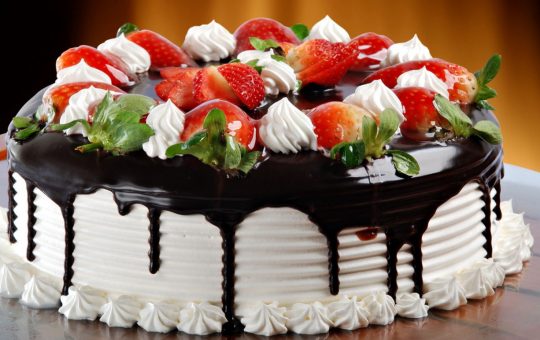 Benefits of Cake and Flower Delivery Service